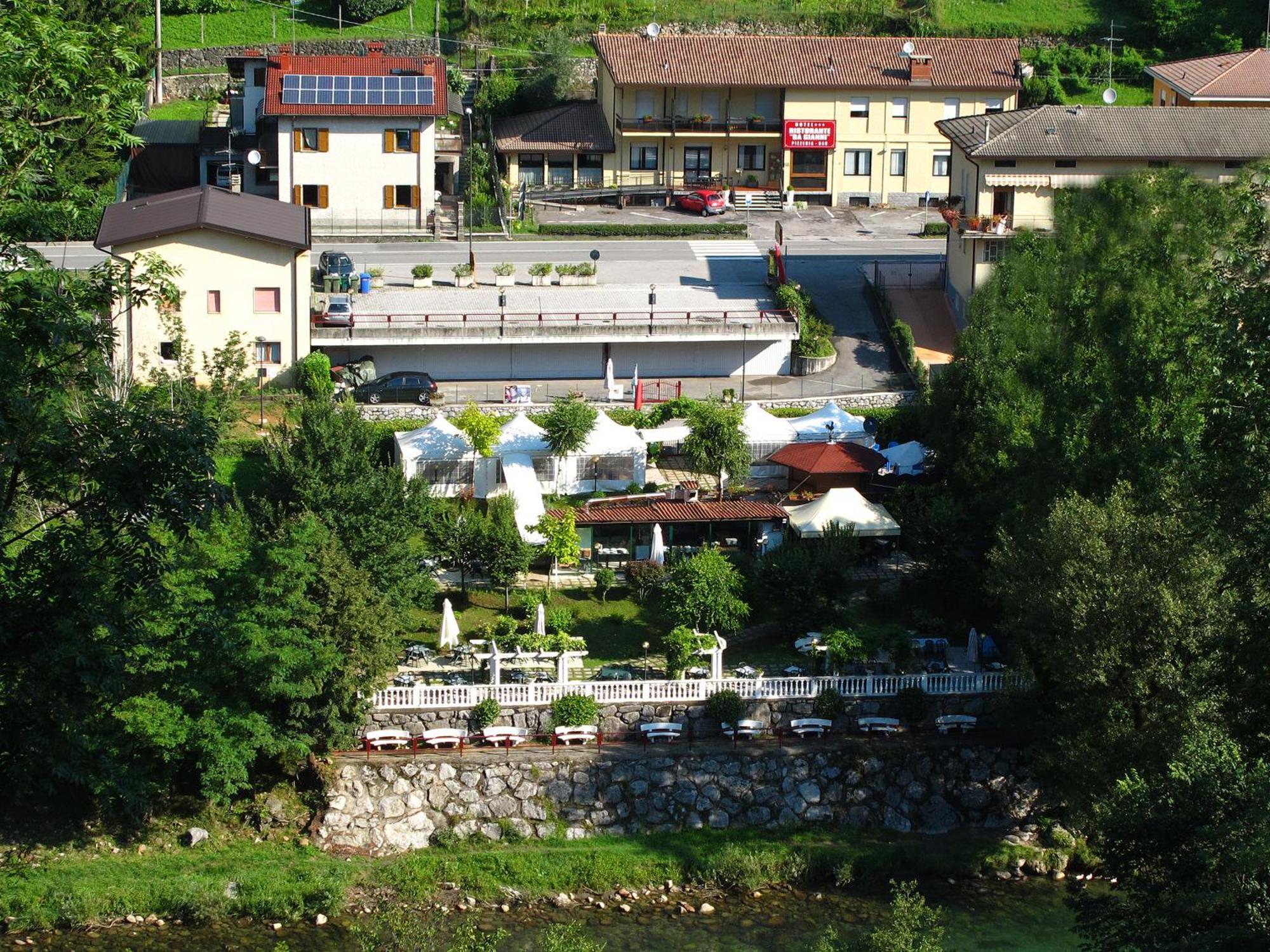 Da Gianni Hotel Zogno Екстер'єр фото
